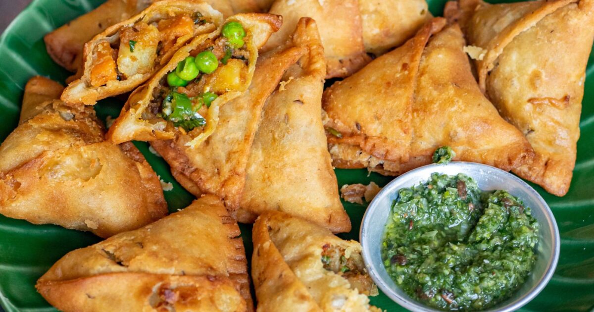 Best Vegetarian Samosas — How To Make Veggie Samosas | Mob