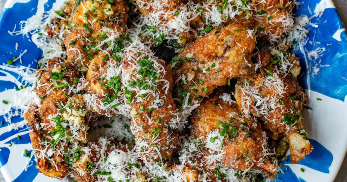 Mob — Best Garlic Parmesan Chicken Wings — How To Make Garlic Parm…