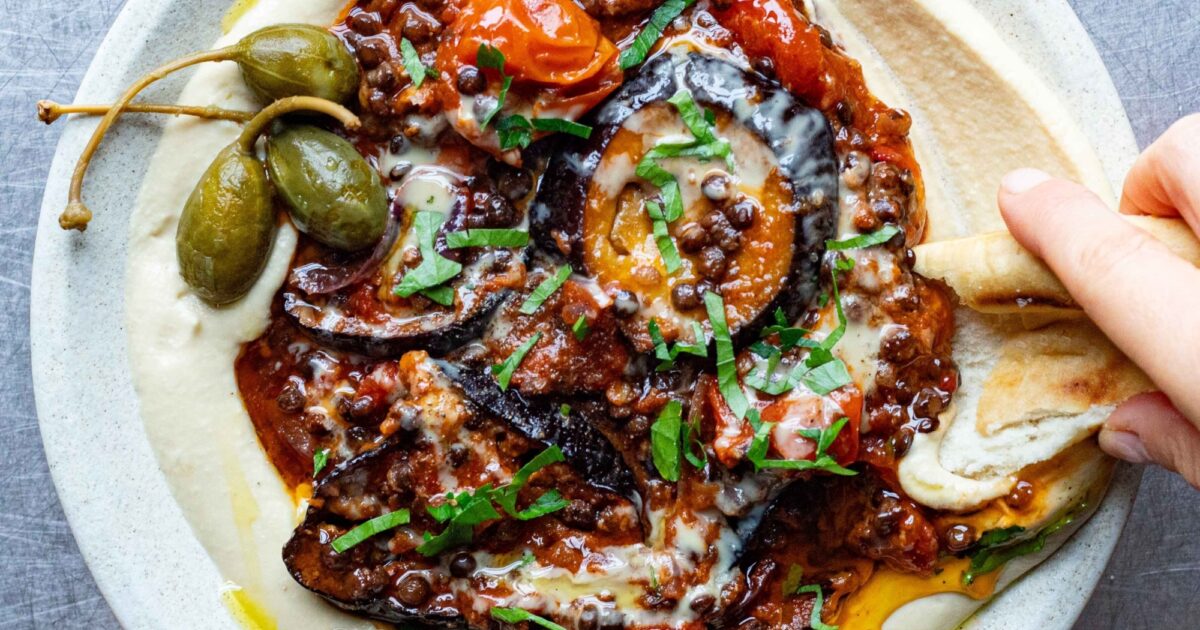 Mob — Spiced Aubergine & Lentil Stew Hummus Bowl
