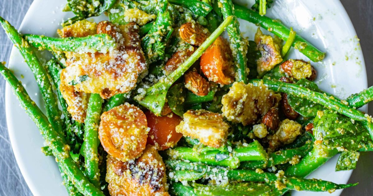 Mob — Green Bean, Pesto & Almond Salad