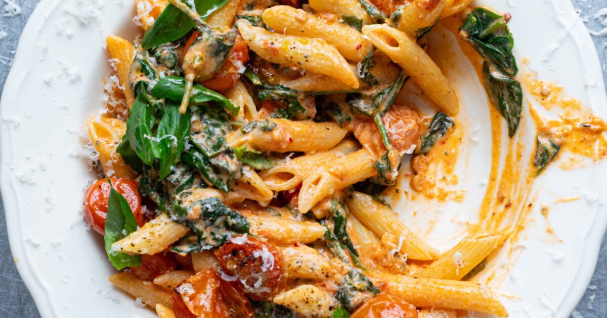 Mob — Creamy SunDried Tomato Pesto Penne