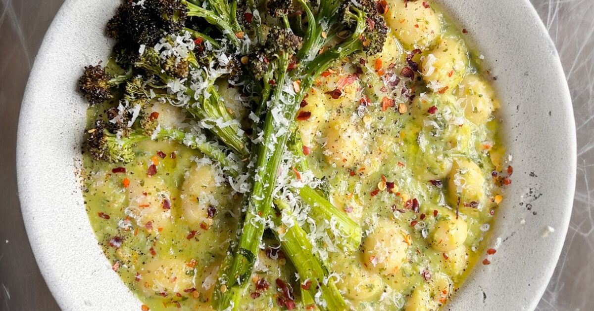 Mob — Pesto Butter Beans with Charred Tenderstem Broccoli