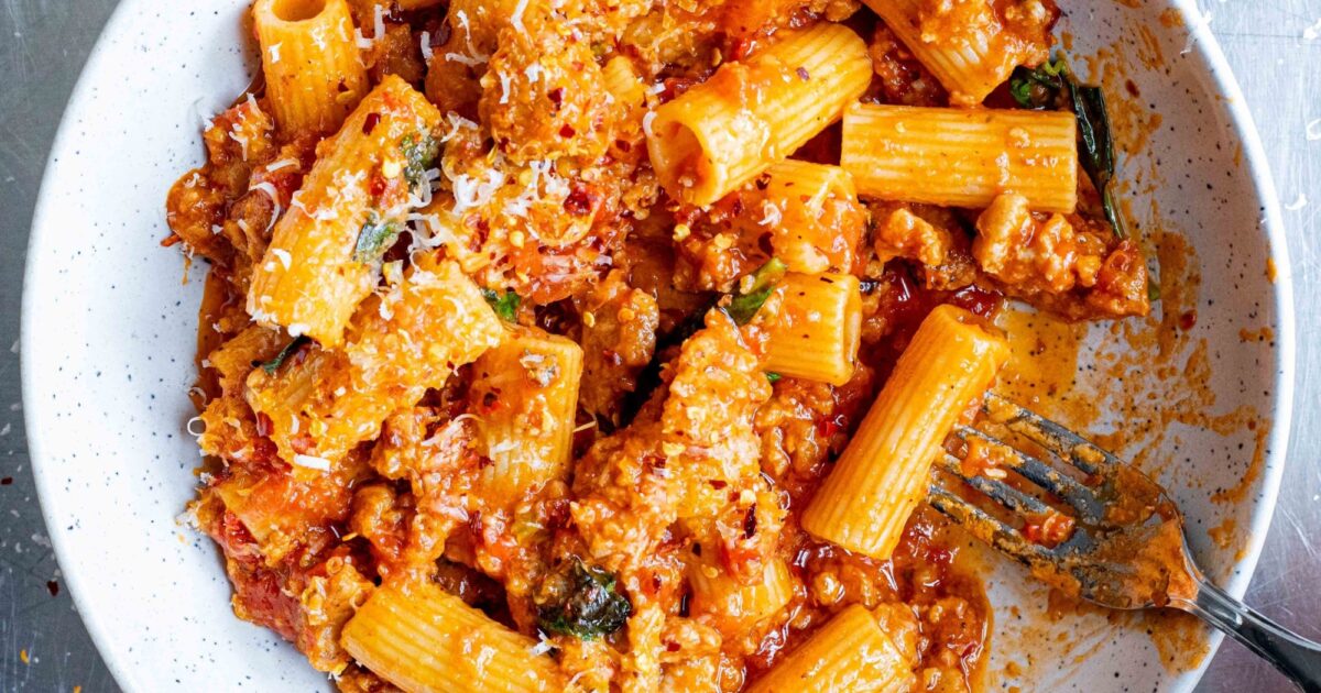 Mob — Spicy Sausage Arrabbiata Pasta Recipe